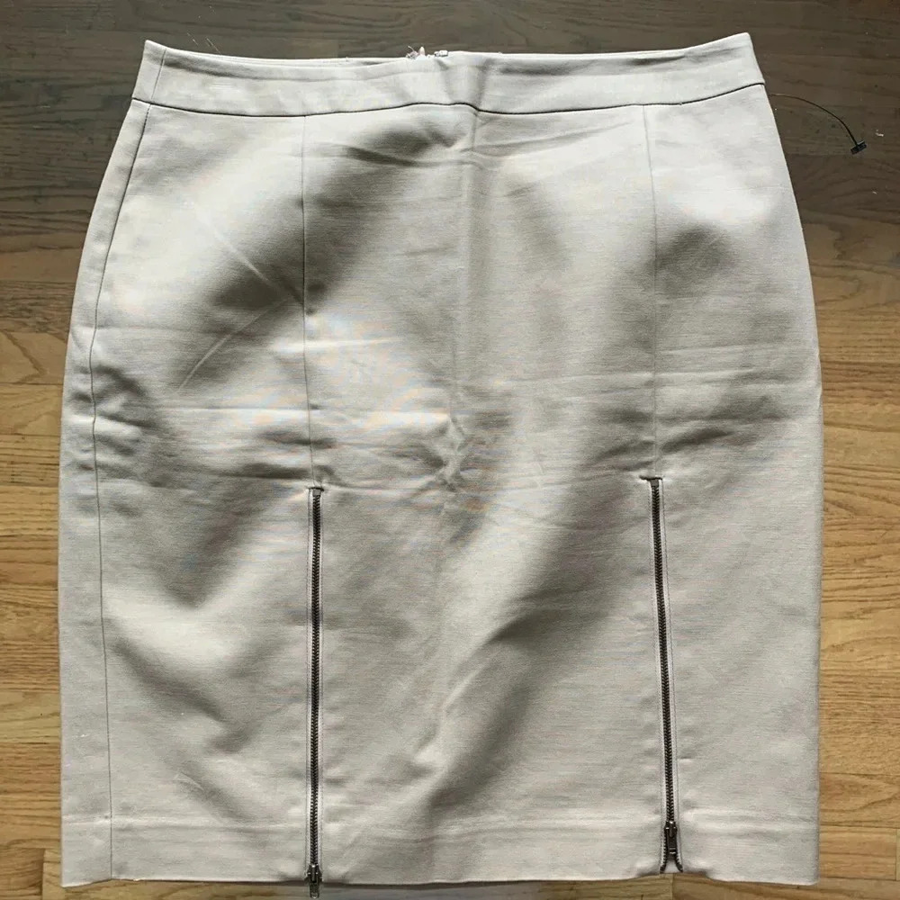 **NEW WORTHINGTON Dual Zip Detail Skirt